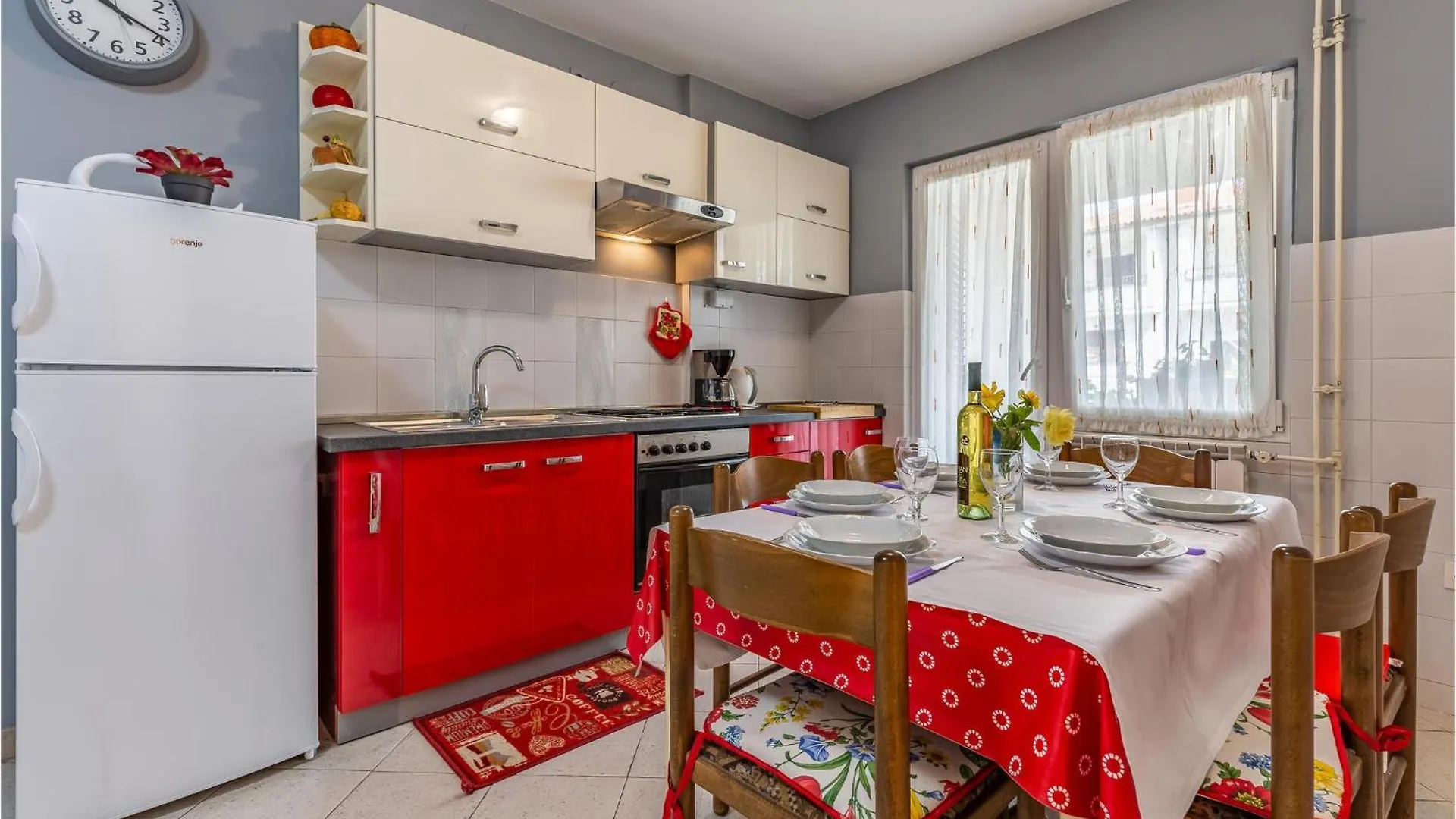 3 Bedroom Stunning Apartment In Rovinj