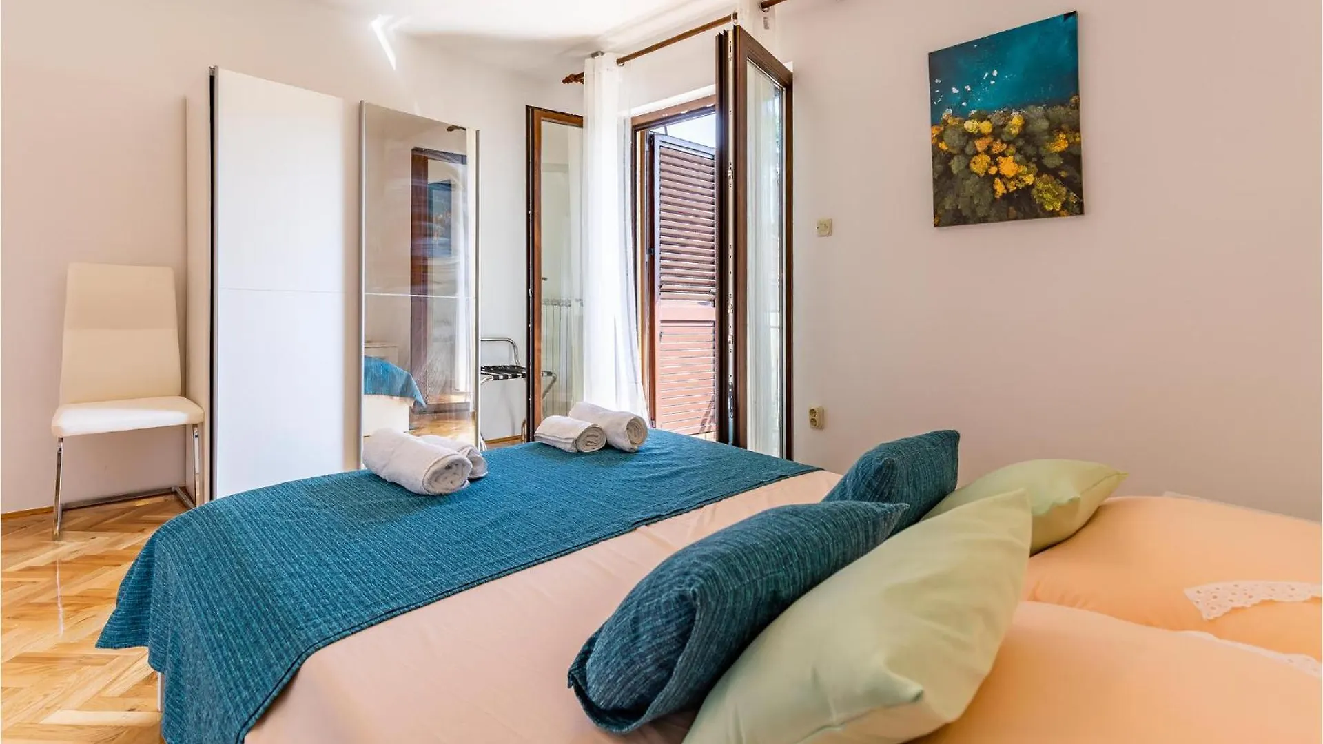 3 Bedroom Stunning Apartment In Rovinj