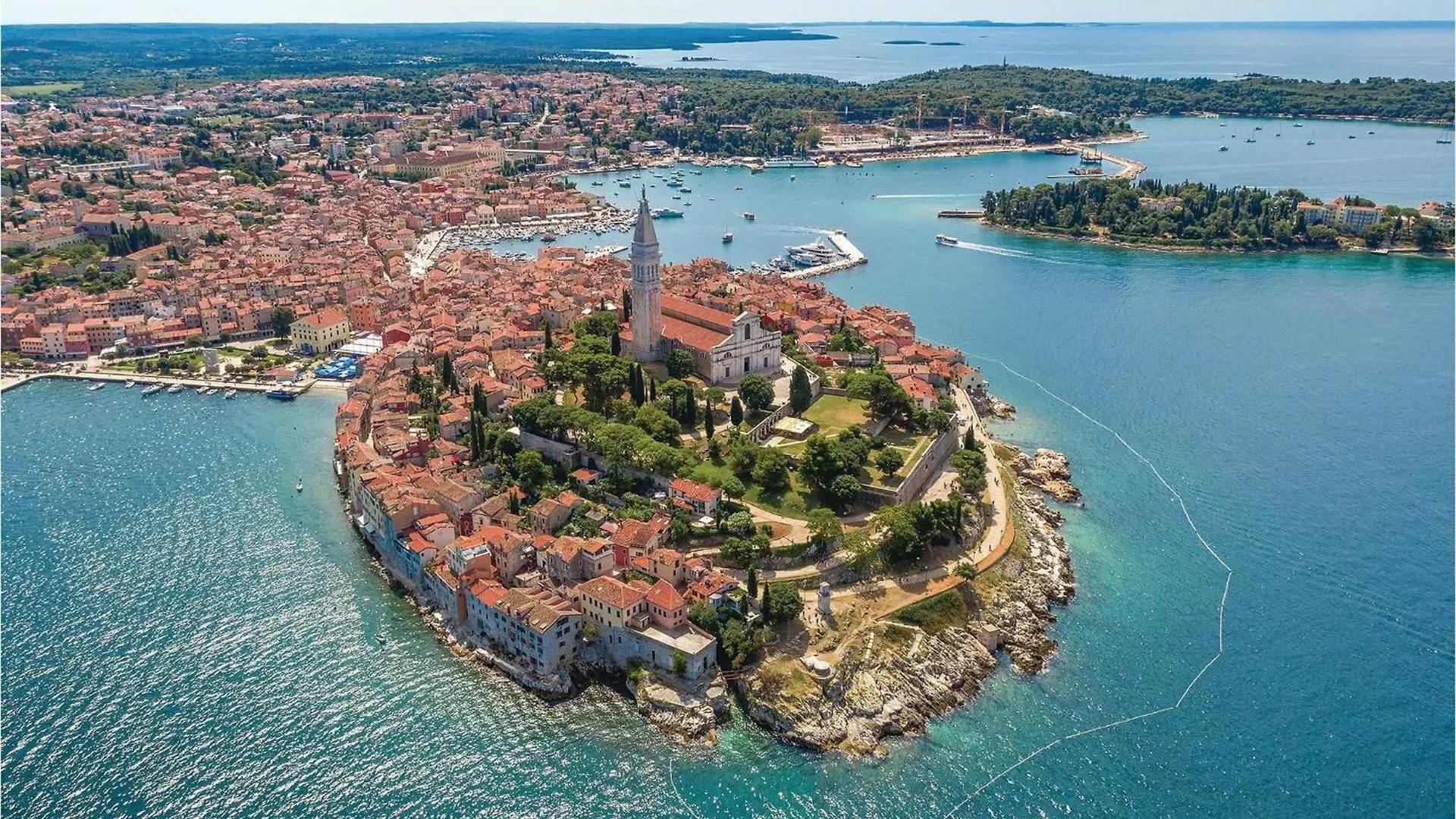 3 Bedroom Stunning Apartment In Rovinj 0*,